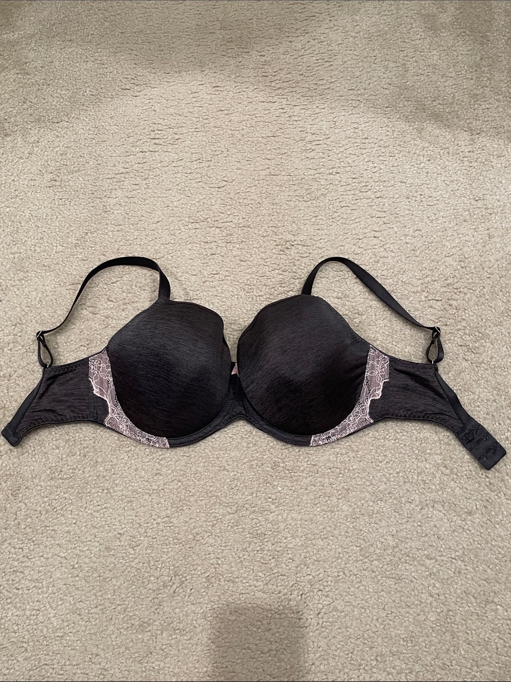 Preowned Freya Grey Bra with Pink Lace Trim 32I